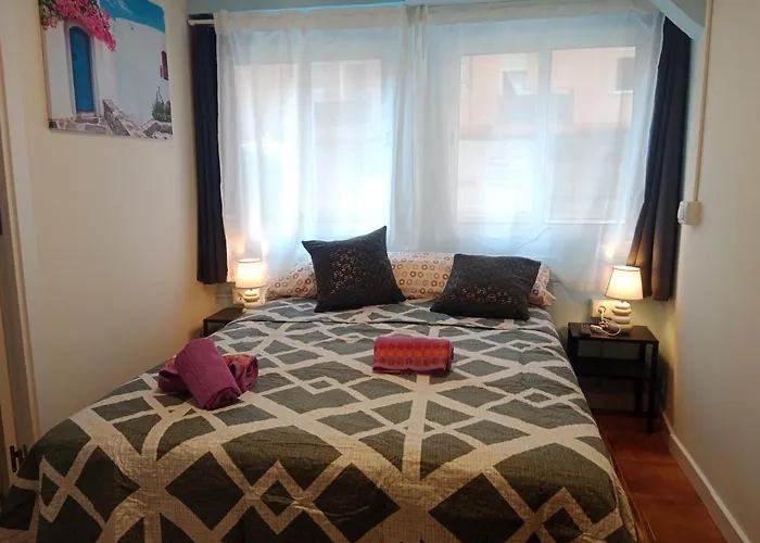 Alojamento de Acomodação e Pequeno-almoço Amroom - 3*