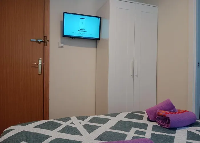 Alojamento de Acomodação e Pequeno-almoço Amroom - Santander