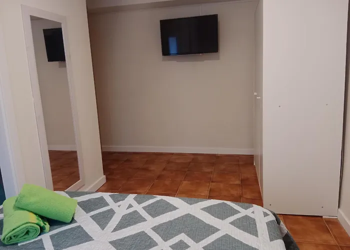 Alojamento de Acomodação e Pequeno-almoço Amroom -