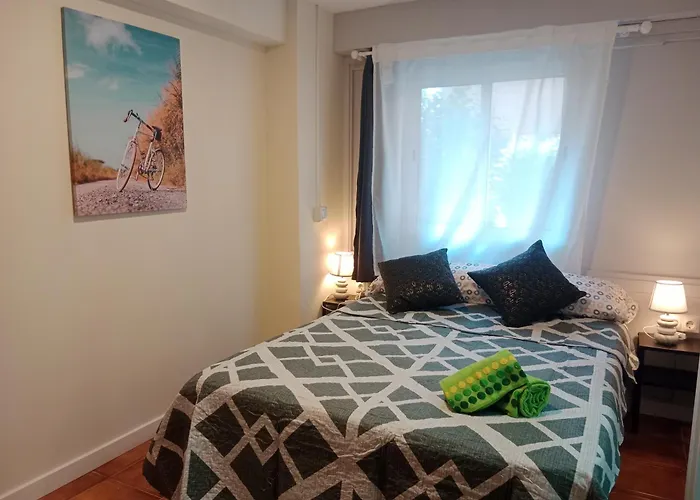 לינה וארוחת בוקר Amroom -